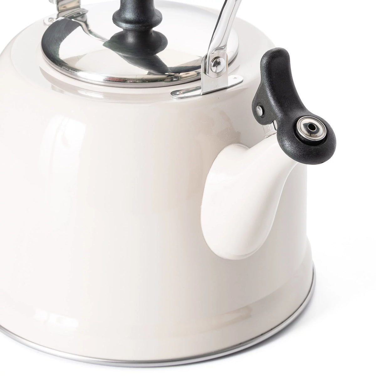 Linen 2.2-Quart Stainless Steel Tea Kettle with Lid U5207