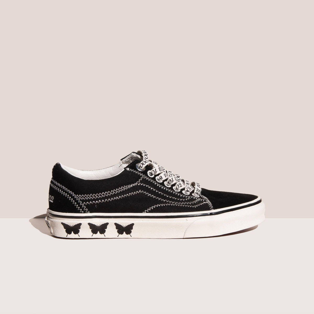 True White Old Skool Shoes N230