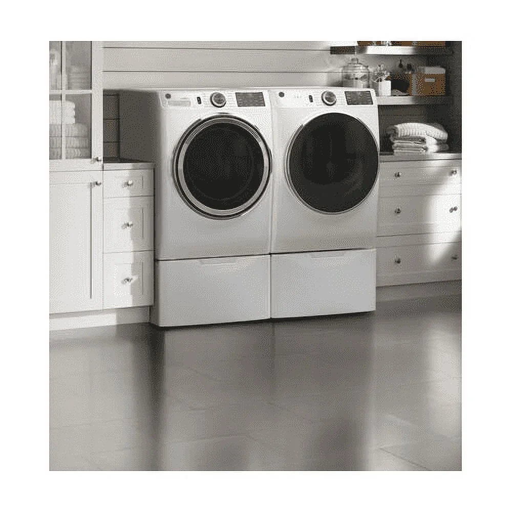 7.8 cu. ft. Smart Front Load Electric Dryer with Steam V63800