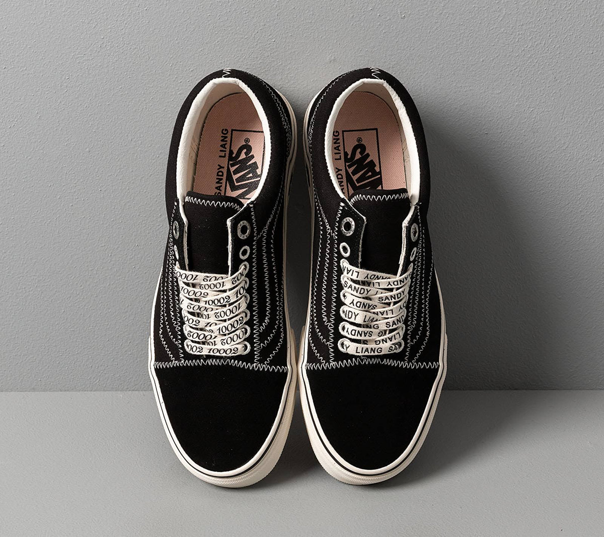 True White Old Skool Shoes N230