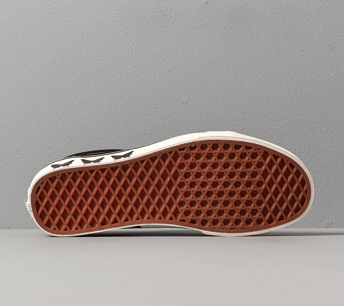 True White Old Skool Shoes N230
