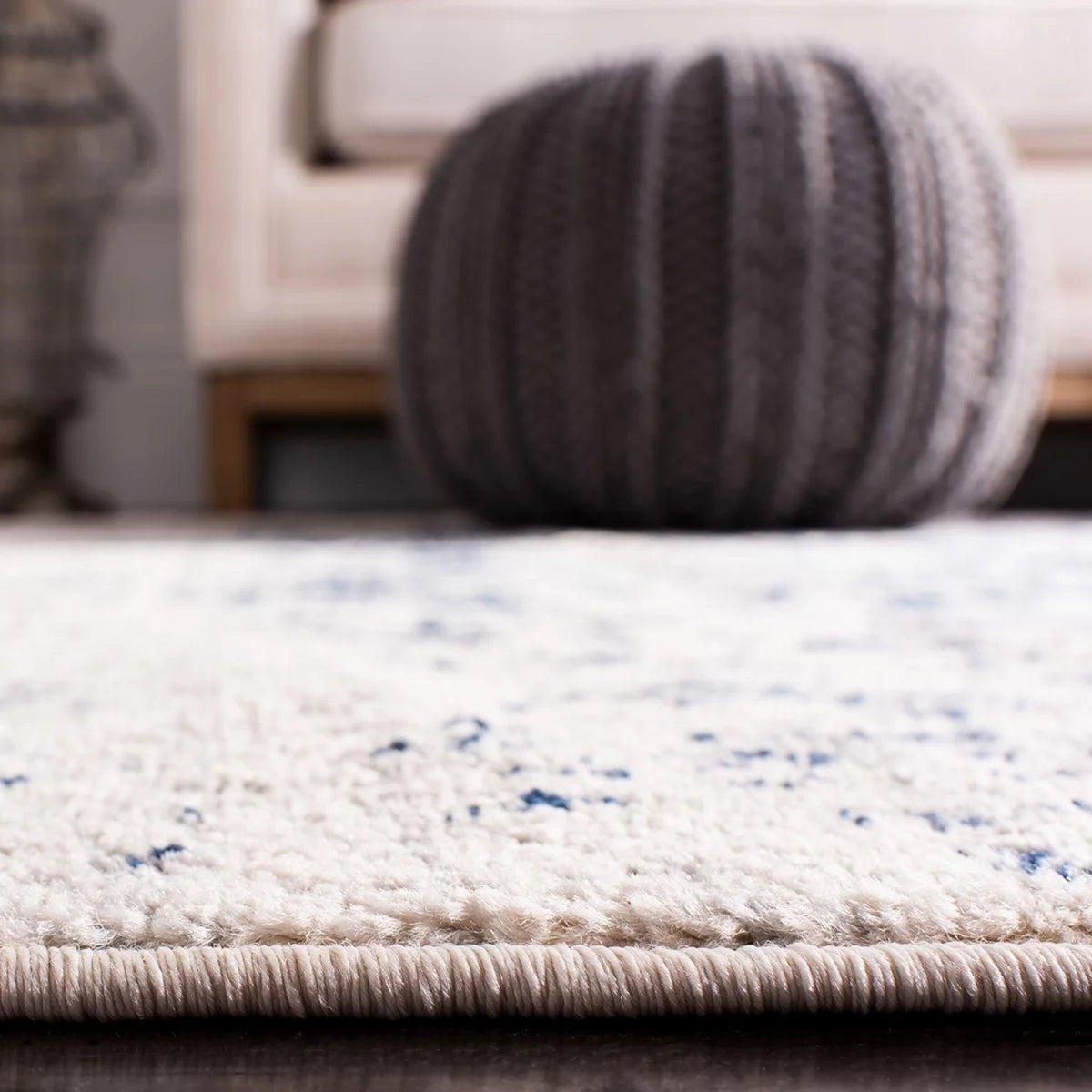 Cream Navy Traditional Runner Rug C275