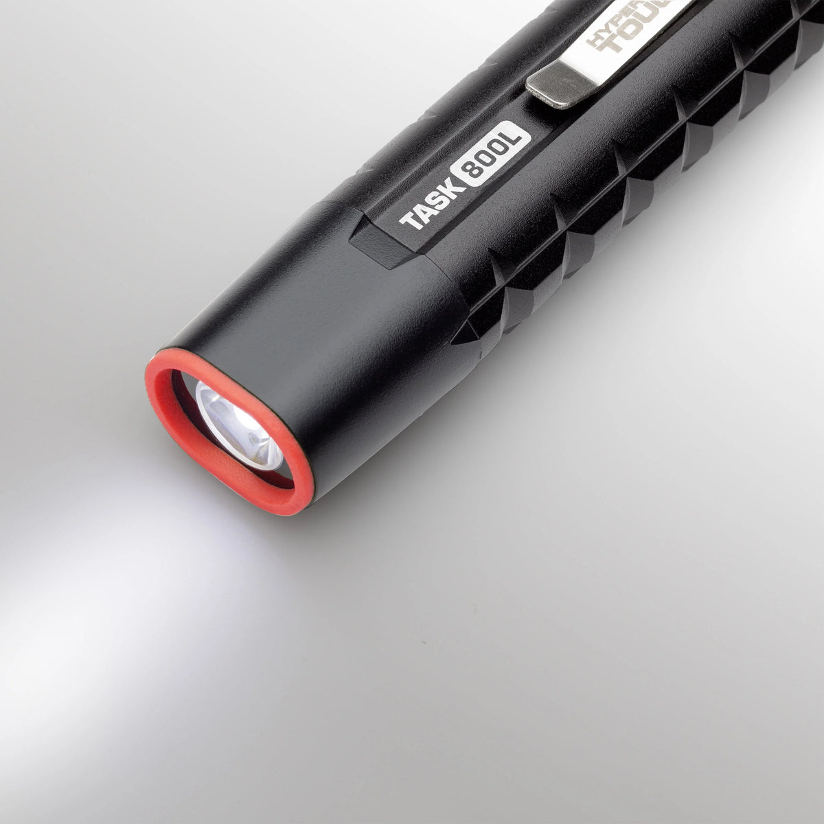 800 Lumens LED Flashlight Q659