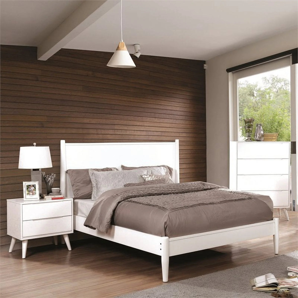 White Solid Wood King Bedroom Set with Nightstand Z825584